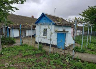 Продается трехкомнатная квартира, 42 м2, поселок Уташ, Зелёная улица, 1