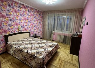 Продажа 2-комнатной квартиры, 53 м2, Новокубанск, Московская улица, 42