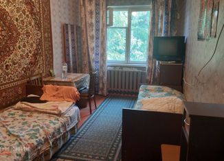 Сдаю комнату, 48 м2, городской посёлок Вырица, Оредежская улица, 61