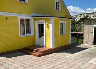 Продается дом, 108 м2, посёлок городского типа Куйбышево, улица Амет-Хана Султана, 7