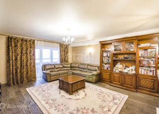 Продам 3-ком. квартиру, 118 м2, Екатеринбург, улица Хохрякова, 74, улица Хохрякова