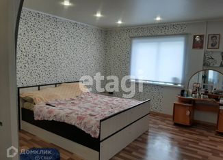 Дом на продажу, 142.6 м2, посёлок городского типа Тугулым, площадь 50-летия Октября