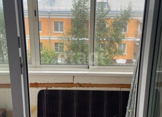 Продается двухкомнатная квартира, 45.5 м2, Первоуральск, улица Ильича, 25