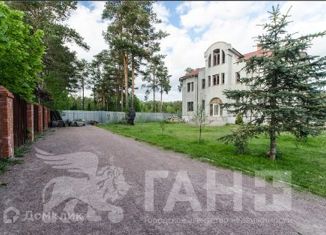 Продам дом, 950 м2, Ленинградская область