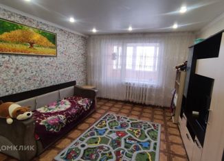 Продам 3-комнатную квартиру, 58 м2, Татарстан, улица Менделеева, 32Б