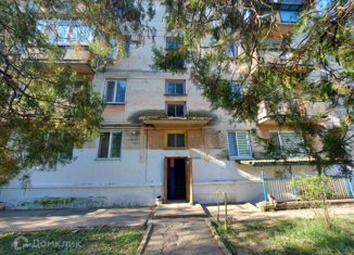 Продается 2-комнатная квартира, 43.4 м2, поселок городского типа Вольное, улица Токарева, 8