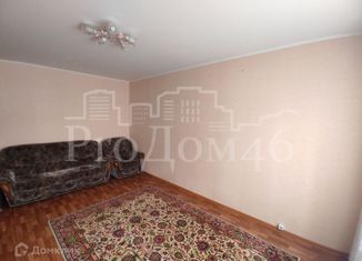 Сдам двухкомнатную квартиру, 56 м2, Курск, проспект Вячеслава Клыкова, 64