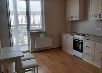 Продаю 1-ком. квартиру, 40 м2, Новороссийск, ЖК Облака, улица Куникова, 55к1