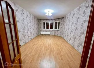 Продается 3-комнатная квартира, 98 м2, Старый Оскол, микрорайон Степной, 18