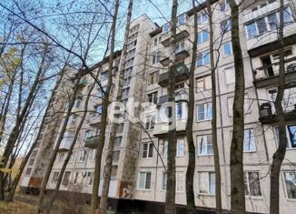 Продам двухкомнатную квартиру, 42 м2, Санкт-Петербург, метро Площадь Мужества, проспект Мечникова, 14