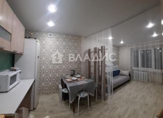 Продам 1-комнатную квартиру, 18 м2, Артём, улица Кирова, 1