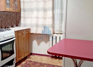 Продаю 4-ком. квартиру, 60 м2, Темрюк, улица Ленина, 73