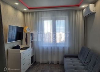 Продаю 1-комнатную квартиру, 30.7 м2, Тюмень, улица Новосёлов, 111, ЖК Москва