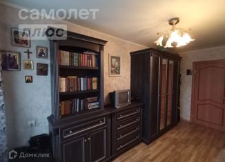 Продам 3-ком. квартиру, 60.2 м2, Тосно, проспект Ленина, 18