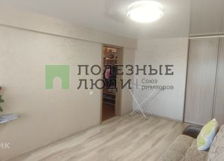 Продажа 4-ком. квартиры, 59 м2, Ижевск, Удмуртская улица, 249А, Центральный жилой район