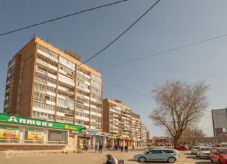 Продам 2-ком. квартиру, 41 м2, Екатеринбург, улица Челюскинцев, 19, улица Челюскинцев