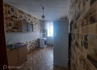 Продаю трехкомнатную квартиру, 64.1 м2, Челябинская область, улица Матросова, 43А