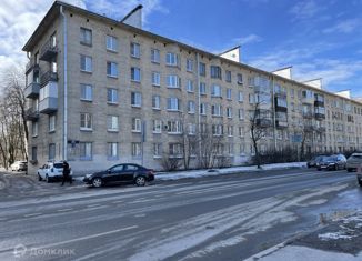 Трехкомнатная квартира на продажу, 56.3 м2, Санкт-Петербург, улица Беринга, 16, улица Беринга