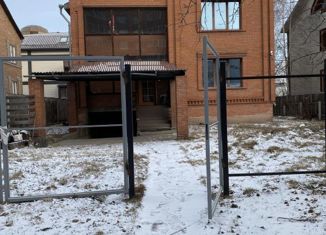 Продаю дом, 429 м2, Красноярск, Советский район, улица Космонавтов, 7