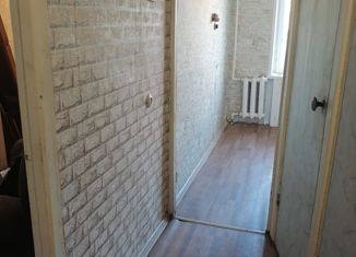 Сдам в аренду 2-комнатную квартиру, 42 м2, Алексин, улица 50 лет ВЛКСМ, 8