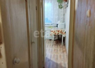2-комнатная квартира на продажу, 48.3 м2, Барнаул, улица Антона Петрова, 156