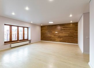 Продается многокомнатная квартира, 130 м2, Екатеринбург, Гурзуфская улица, 5