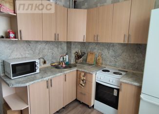 Продается трехкомнатная квартира, 80.5 м2, Тюменская область, улица Прокопия Артамонова, 4