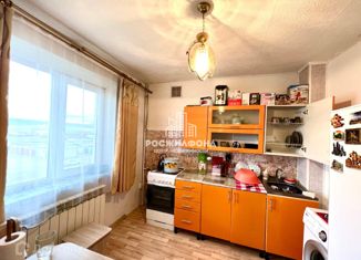 Продам трехкомнатную квартиру, 69.3 м2, село Угдан, Трактовая улица, 1