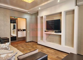 Продаю 1-ком. квартиру, 61.6 м2, Таганрог, 1-й Новый переулок, 16