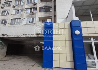 Продаю комнату, 19 м2, Элиста, улица Балакаева, 5к3