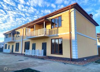 Продам таунхаус, 101 м2, Крымск, улица Маршала Гречко