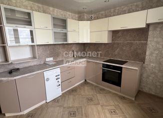 Продам 3-комнатную квартиру, 76.6 м2, Омская область, 21-я Амурская улица, 25к1