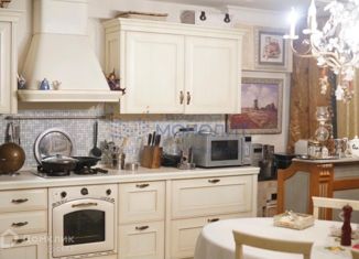 Продам 5-ком. квартиру, 175 м2, Нижний Новгород, улица Белинского, 62, метро Горьковская