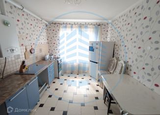 Продаю 4-ком. квартиру, 95.4 м2, станица Ессентукская, улица Гагарина, 5К2