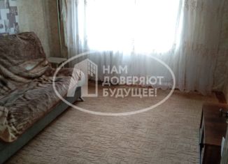 Продаю 3-ком. квартиру, 53.9 м2, Сарапул, улица Мельникова, 1