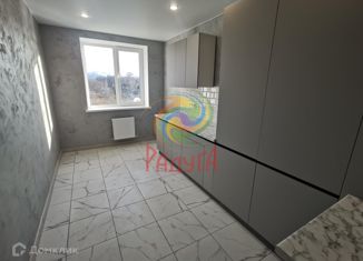 Продам 2-ком. квартиру, 57.7 м2, деревня Дерябиха, деревня Дерябиха, 76А