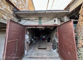 Продаю гараж, 30 м2, посёлок городского типа Партенит, Партенитская улица