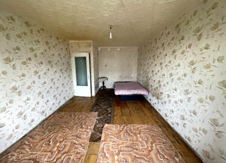 Однокомнатная квартира на продажу, 30.4 м2, Полевской, микрорайон Ялунина, 20