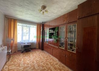 Продаю 1-ком. квартиру, 27.2 м2, Вольск, улица Чехова, 14