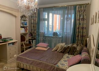 Продаю 2-ком. квартиру, 64 м2, Москва, улица Руднёвка, 35, метро Улица Дмитриевского