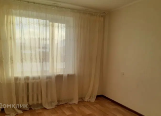 Продаю 2-комнатную квартиру, 37 м2, Александровск, улица Халтурина, 3