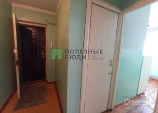 Однокомнатная квартира на продажу, 30.2 м2, Воткинск, Школьная улица, 2