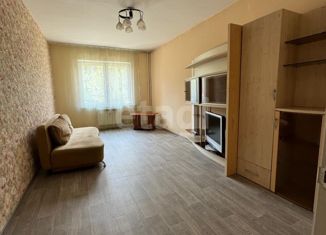 Сдам в аренду 3-комнатную квартиру, 80 м2, Иркутск, улица Клары Цеткин, 16