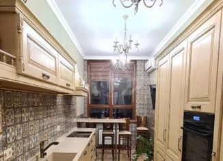 Продам 5-комнатную квартиру, 130 м2, Ростов-на-Дону, улица Варфоломеева, 222А/108А, Октябрьский район