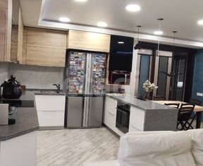 Пятикомнатная квартира на продажу, 189.6 м2, Томск, Комсомольский проспект, 43, Советский район