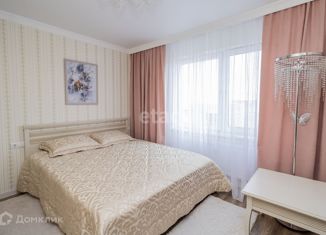 Продам 1-комнатную квартиру, 42 м2, Тюменская область, улица Новосёлов, 107