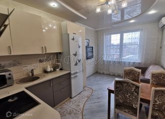 Продаю двухкомнатную квартиру, 70 м2, Краснодар, улица Дмитрия Благоева, 31к2, ЖК Каскад