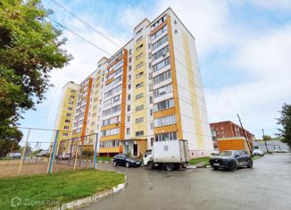 Продам 2-комнатную квартиру, 60.6 м2, Омск, улица Красных Зорь, 148