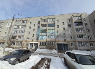 Продается 2-комнатная квартира, 49.7 м2, Нижегородская область, улица Левинка, 1