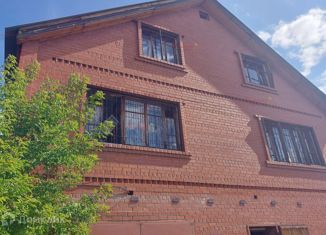 Продаю дом, 600 м2, Екатеринбург, улица Революции, 145